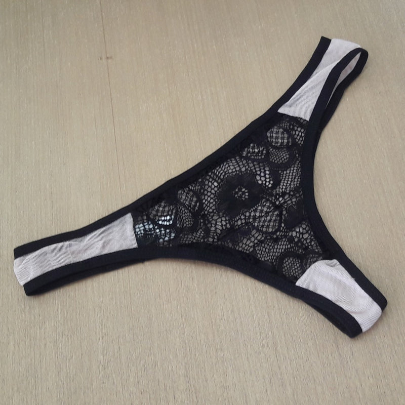 Tanga Fio Transparente em Tule e Renda de Poliamida Cor:Preto;Tamanho:GG (LBR818